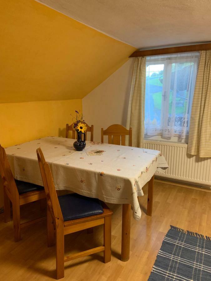 Serschenhof- Auszeit Ueber Dem Stall Leutschach Esterno foto